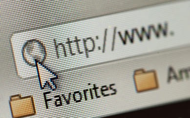 difference between random and custom short links